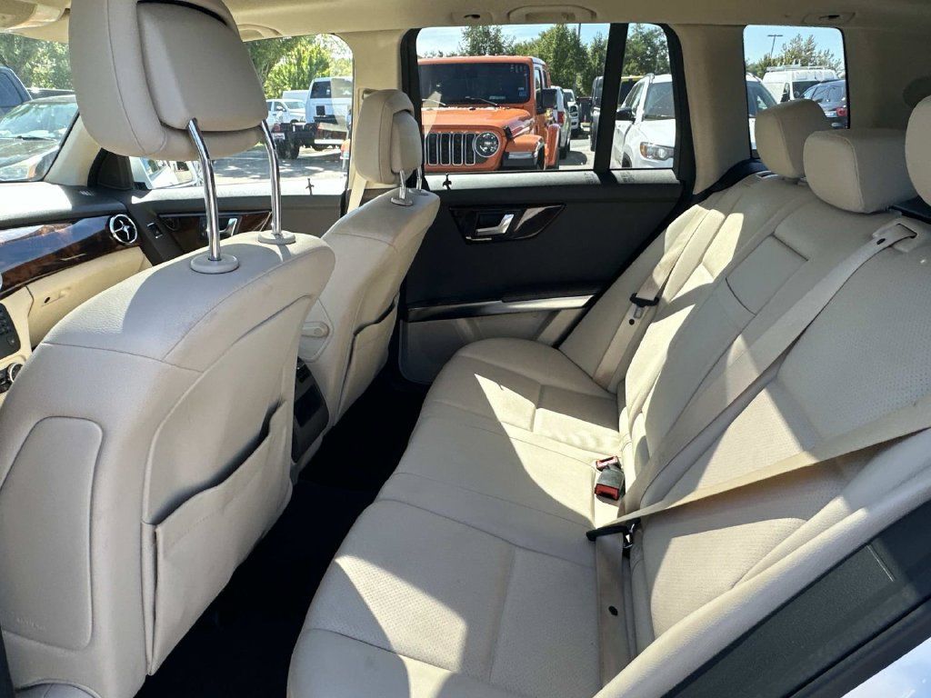 Used 2013 Mercedes-Benz GLK 350 4MATIC image 14