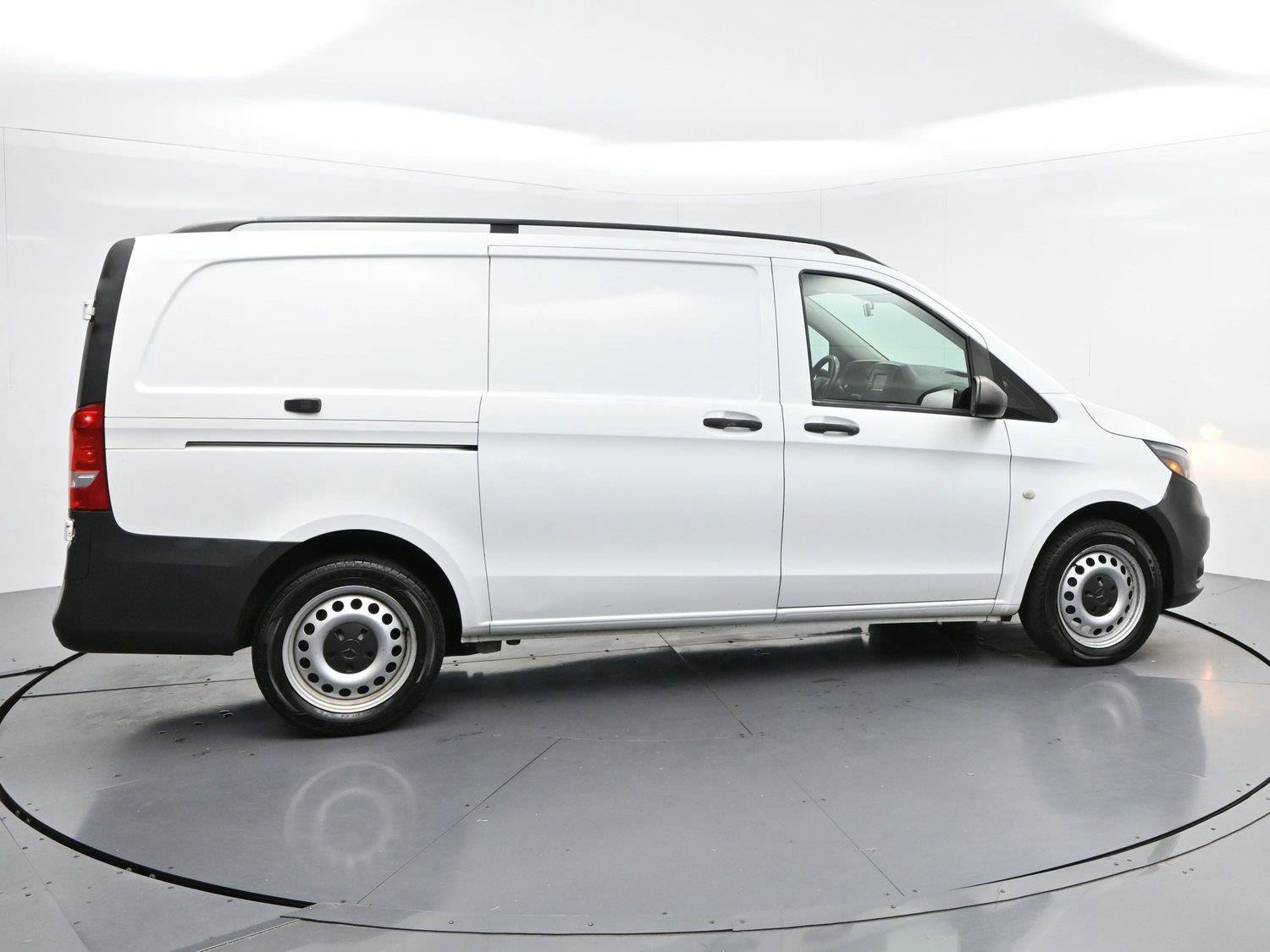 Used 2016 Mercedes-Benz Metris image 8