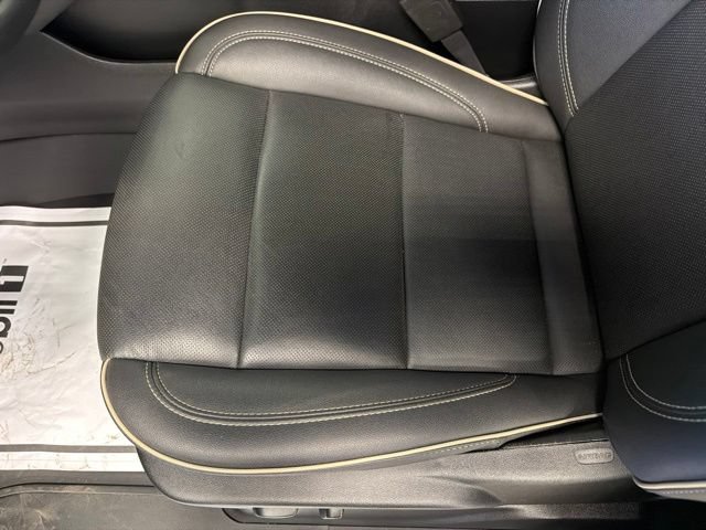 Used 2025 GMC Yukon Elevation AWD/4WD image 11