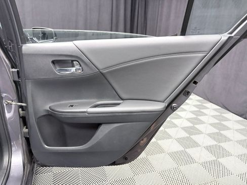 Used 2016 Honda Accord EX-L image 24