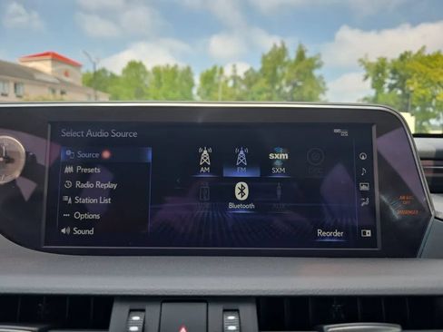 Used 2019 Lexus ES 350 w/ Premium Package FWD image 27