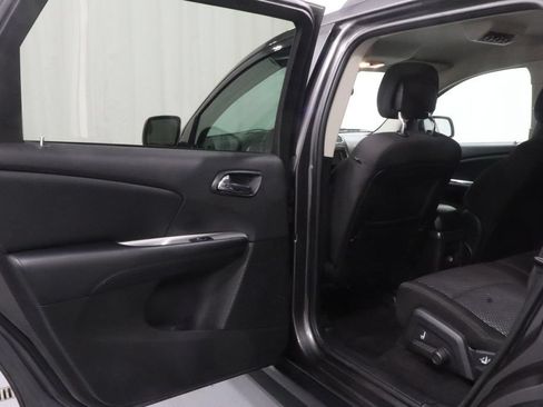 Used 2016 Dodge Journey SXT w/ Comfort/Convenience Group AWD/4WD image 12