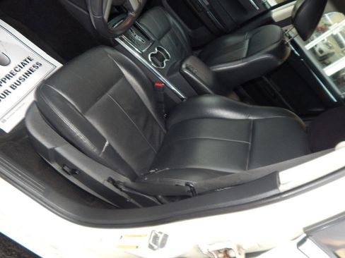 Used 2010 Chrysler 300 Touring image 13