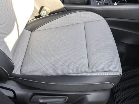 New 2026 Volkswagen Tiguan SE R-Line image 44