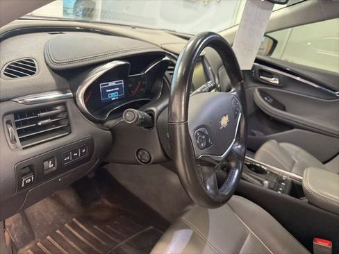 Used 2015 Chevrolet Impala LTZ FWD image 19