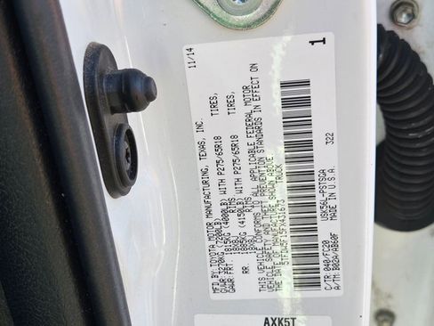 Used 2015 Toyota Tundra SR5 w/ SR5 Upgrade Package image 17