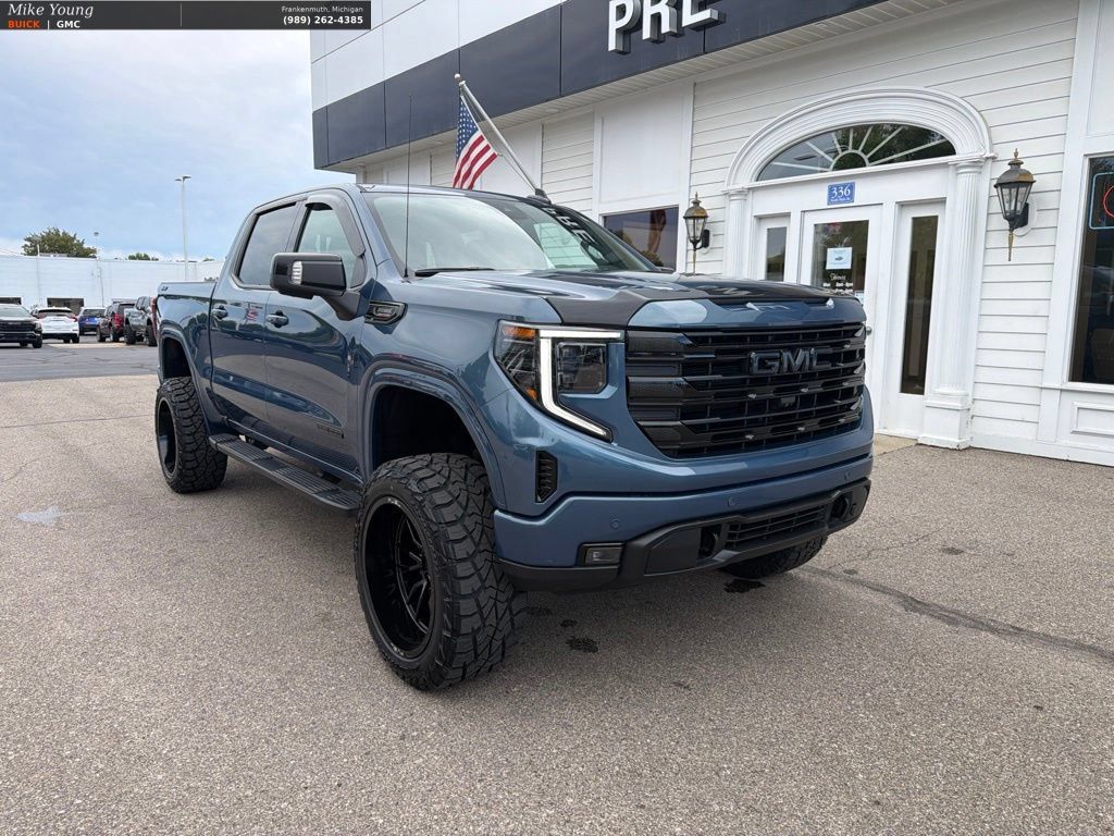 Used 2024 GMC Sierra 1500 Elevation w/ Elevation Premium Package AWD/4WD image 3
