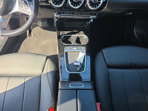 Used 2025 Mercedes-Benz CLA 250 image 11