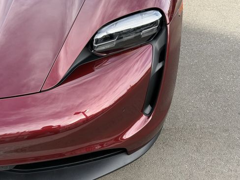 Certified 2022 Porsche Taycan 4S image 11