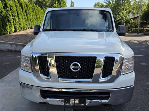 Used 2018 Nissan NV 2500 SL image 2