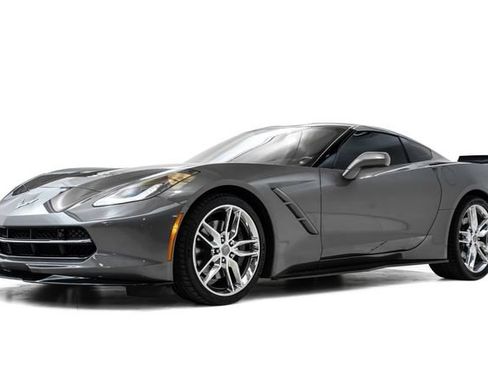 Used 2016 Chevrolet Corvette Stingray Coupe w/ 3LT Preferred Equipment Group RWD image 8