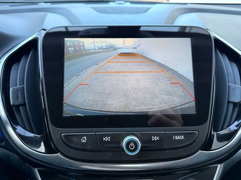 Used 2017 Chevrolet Volt Premier w/ Driver Confidence II Package image 14