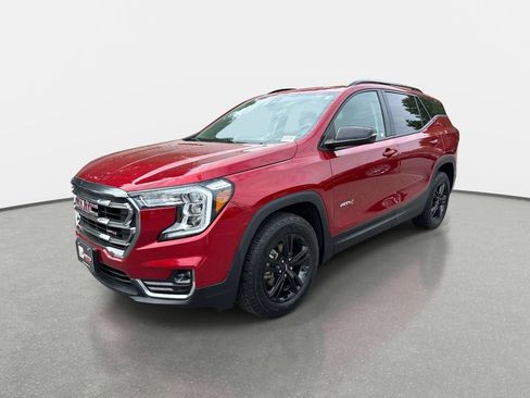 Used 2024 GMC Terrain AT4 AWD/4WD image 7