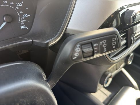 Used 2022 Ford Escape SE w/ SE Sport Appearance Package image 15