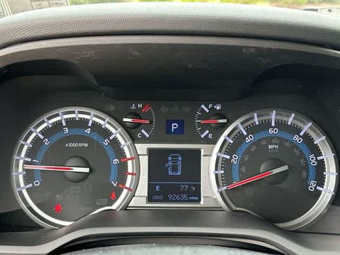 Used 2016 Toyota 4Runner SR5 AWD/4WD image 6