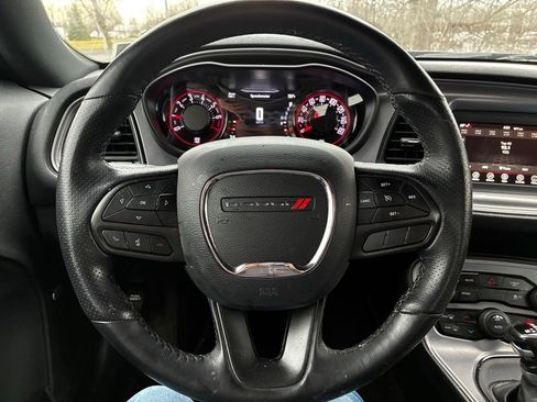 Used 2023 Dodge Challenger SXT w/ Blacktop Package image 21