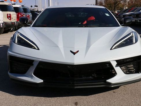 Used 2022 Chevrolet Corvette Stingray Preferred Cpe w/ Z51 Performance Package image 3