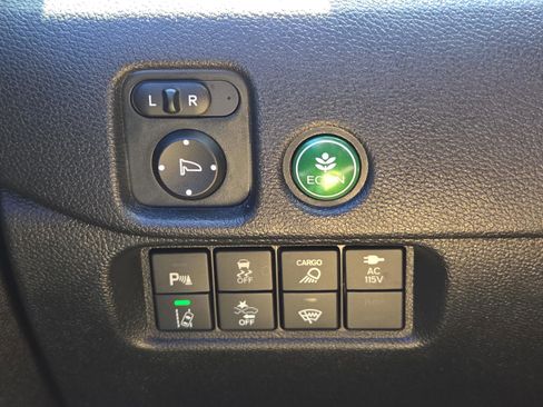 Used 2023 Honda Ridgeline Black Edition image 32