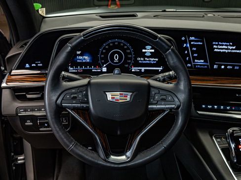 Used 2023 Cadillac Escalade Premium Luxury w/ Performance Package image 16