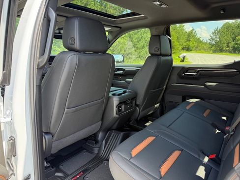 New 2026 GMC Sierra 1500 AT4 w/ AT4 Premium Package AWD/4WD image 22
