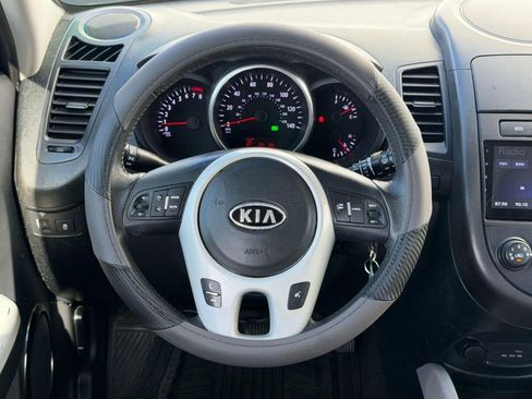 Used 2012 Kia Soul + image 15