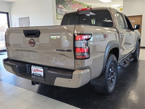 Used 2023 Nissan Frontier PRO-4X w/ Pro-4X Premium Package image 3