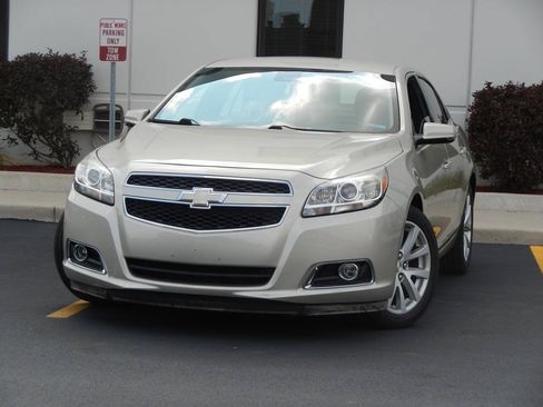 Used 2013 Chevrolet Malibu LT FWD image 5