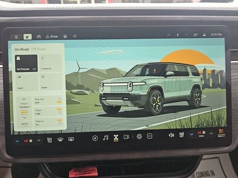 Used 2023 Rivian R1S Adventure AWD/4WD image 14