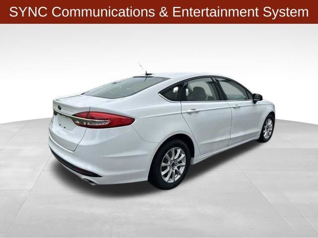 Used 2018 Ford Fusion S FWD image 7