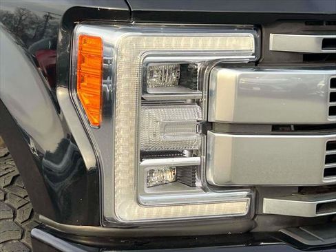 Used 2019 Ford F350 Platinum w/ Platinum Ultimate Package image 8