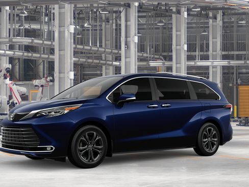 New 2026 Toyota Sienna Platinum AWD/4WD image 3