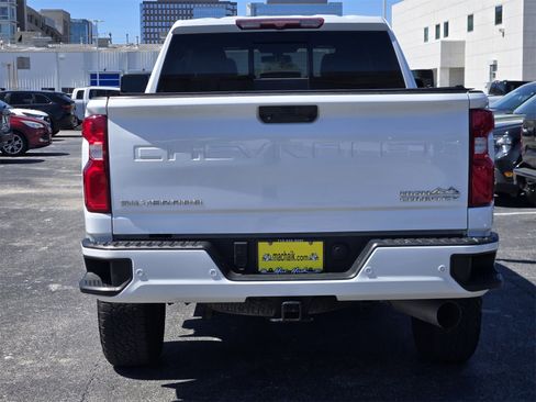 Used 2022 Chevrolet Silverado 2500 High Country image 6