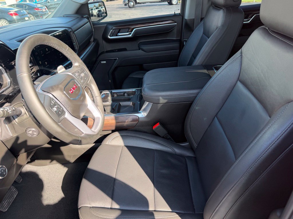 Used 2026 GMC Sierra 1500 SLT w/ SLT Premium Plus Package AWD/4WD image 28