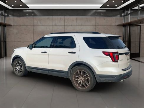 Used 2018 Ford Explorer Sport image 5