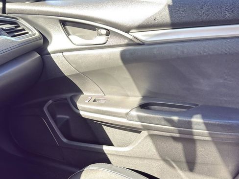 Used 2020 Honda Civic Sport image 23