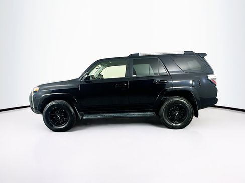 Used 2021 Toyota 4Runner SR5 Premium AWD/4WD image 4