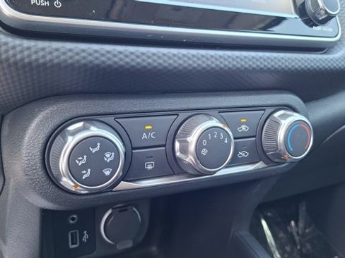 Certified 2025 Nissan Kicks Play S FWD image 15