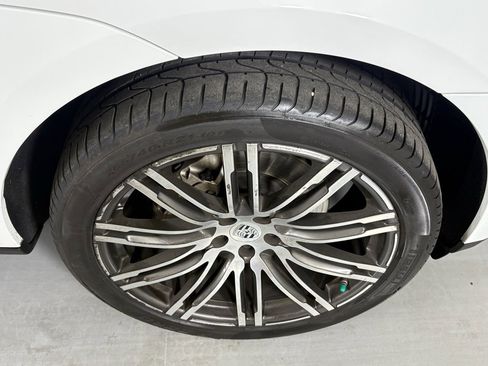 Used 2018 Porsche Macan S image 11