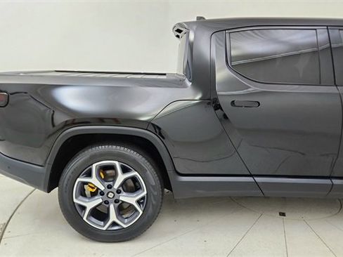 Used 2022 Rivian R1T Adventure image 12