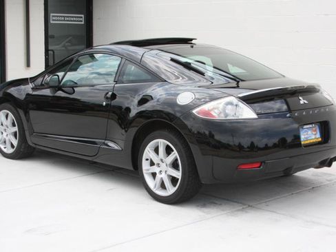 Used 2007 Mitsubishi Eclipse SE FWD image 12
