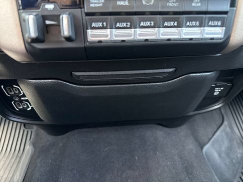 Used 2022 RAM 2500 Laramie AWD/4WD image 25