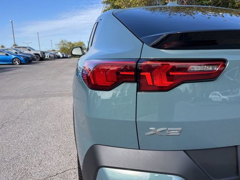 Used 2025 BMW X2 xDrive28i w/ Technology Package image 12