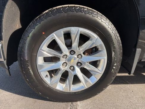 Used 2019 Chevrolet Silverado 1500 LTZ w/ LTZ Plus Package image 12