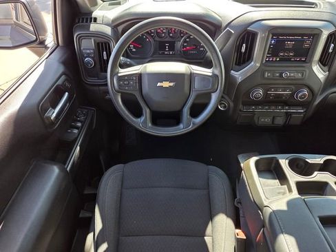 Certified 2023 Chevrolet Silverado 1500 Custom image 12