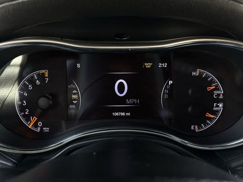 Used 2016 Jeep Grand Cherokee Overland AWD/4WD image 17