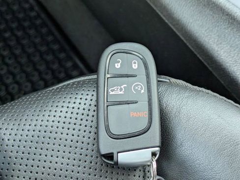 Certified 2021 Jeep Cherokee Trailhawk w/ Premium Leather Package AWD/4WD image 27