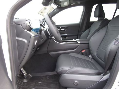 New 2026 Mercedes-Benz GLC 300 4MATIC image 9