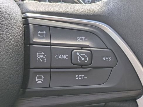 New 2025 Jeep Grand Cherokee Altitude image 23