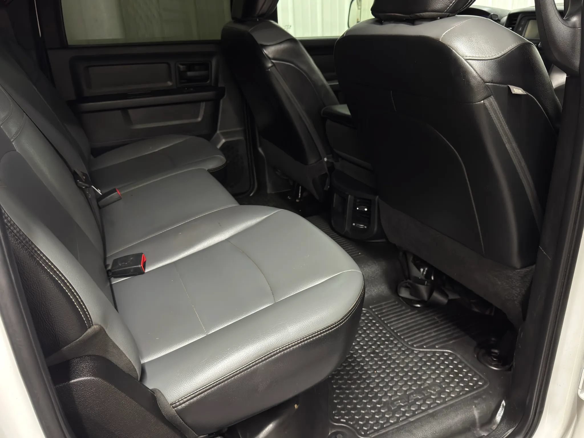 Used 2021 RAM 3500 Tradesman w/ Chrome Appearance Group AWD/4WD image 16