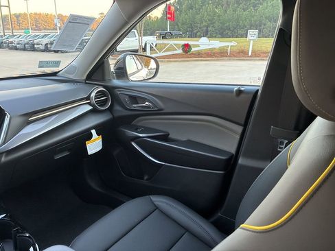 New 2026 Chevrolet Trax ACTIV image 15